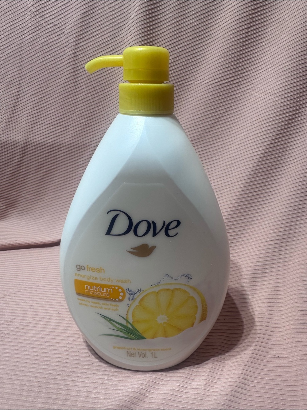 Dove Go Fresh Lemon Body Wash - Yellow